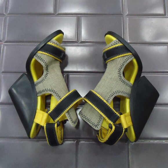 NWOT. SIZE 38. Diesel open toe wedge heel sandals. - Picture 11 of 16